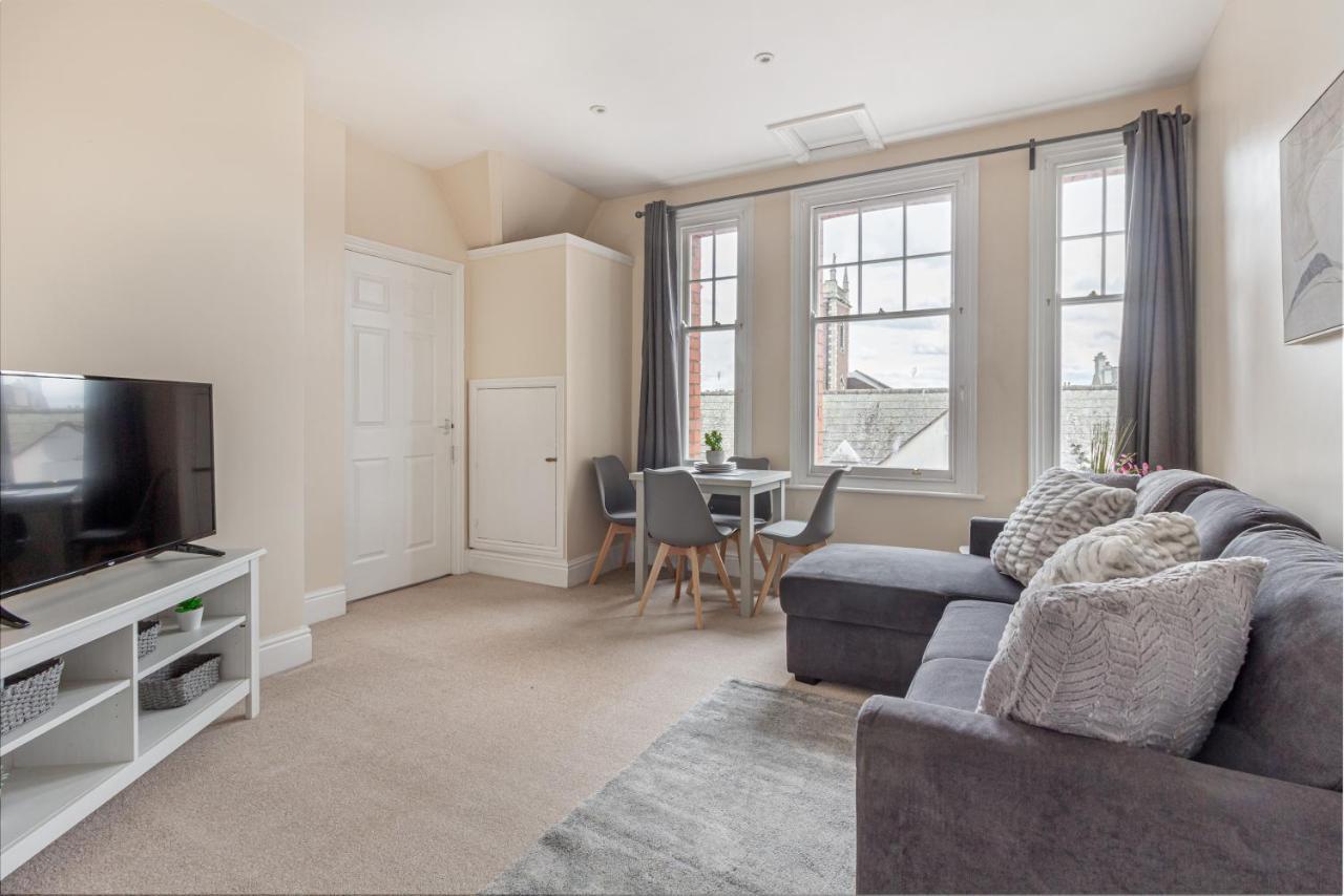 Guest Homes - Trinity Apartment Worcester Eksteriør bilde